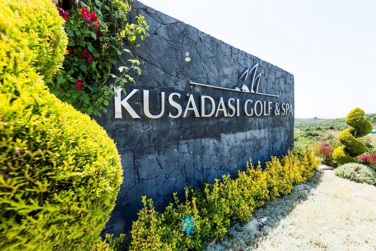 هتل سی ال سی کوش آداسی گلف اند اسپا